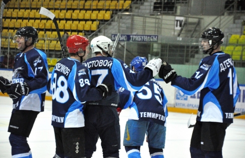 "Жастар" на ступень выше. 