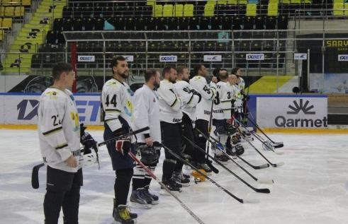 "Тентек" начали с разгрома